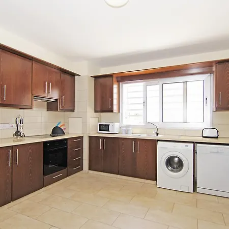 Chronos Apartment Protaras